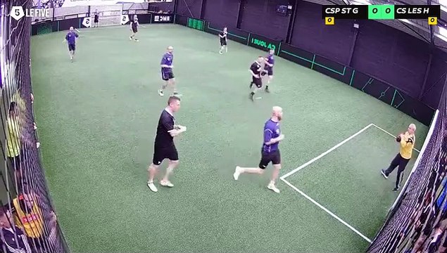 CSP ST GILLES 1 - CSP LES HERBIERS 04/04 à 15:49 - Football Terrain 2 (LeFive Challans)