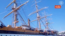 Meloni sale a bordo dell'Amerigo Vespucci a Ortona
