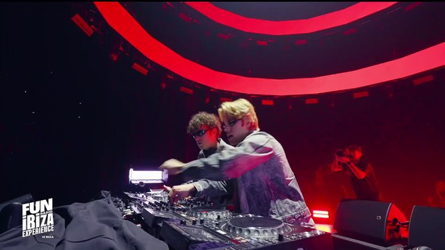 Ofenbach en mix à Fun Radio Ibiza Experience - L'intégrale du 04 avril