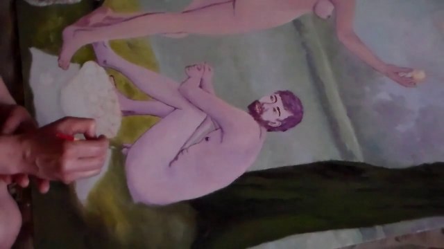 Nus aux pommes près d'un étang