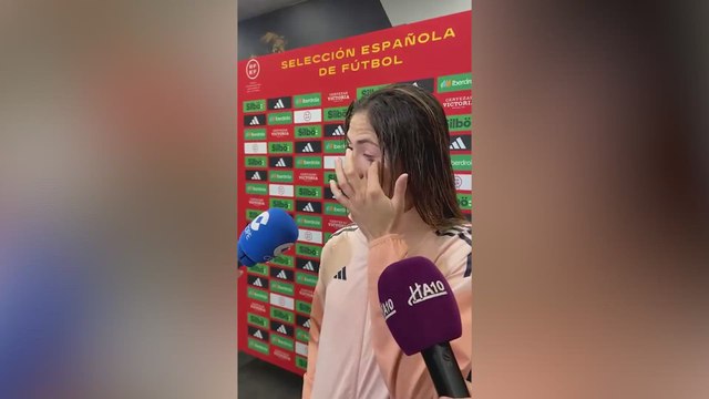 Zona mixta de la selección española femenina: Jana, Laia y Patri