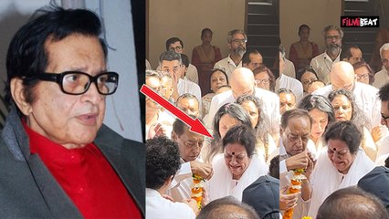Manoj Kumar Funeral: पति के अंतिम संस्कार में रो-रोकर पत्नी Shashi का बुरा हाल, दिल चीर देगा Video !