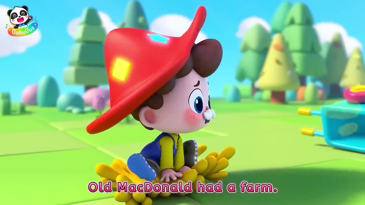 Farm Animals on the Bus _ Old MacDonald Had A Farm _ Nursery Rhymes _ Kids Songs _ BabyBus