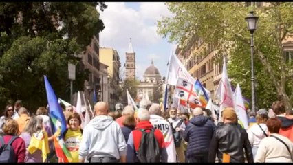 Roma, al via la manifestazione del M5s contro il piano di riarmo
