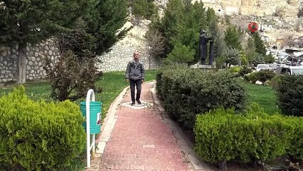 Şans eseri bulduğu hazine için ödenen ücreti az bulup mahkemeye başvurdu