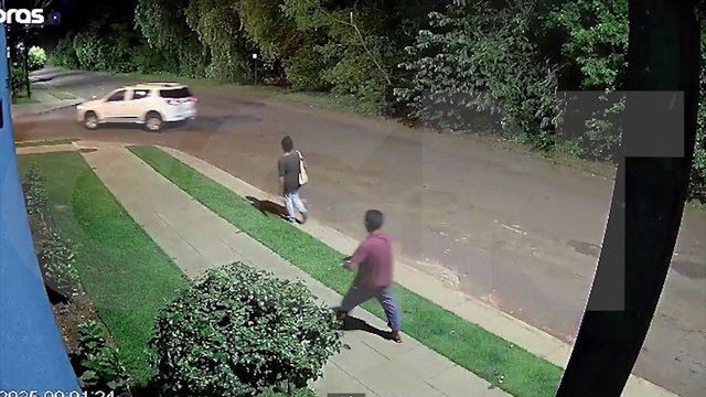 Vídeo: Ladrão se 'esborracha' no chão ao não conseguir carregar produtos furtados