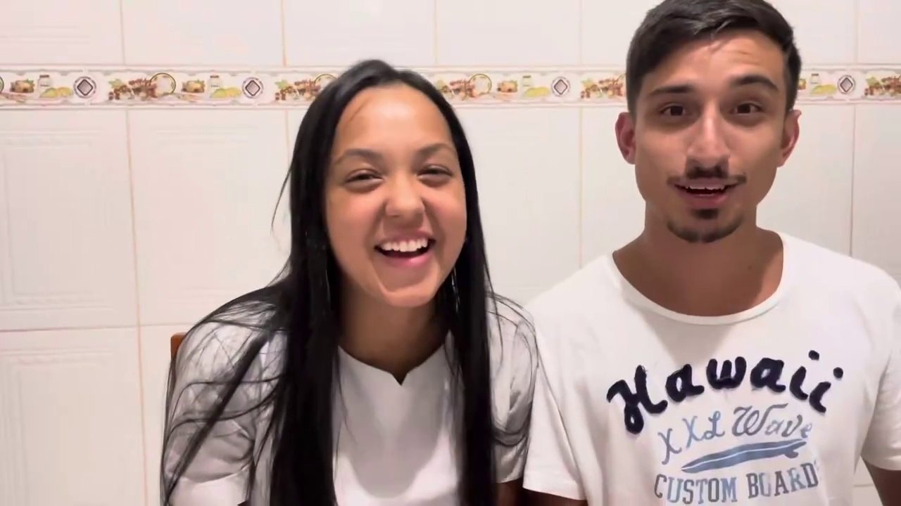 Provando o chocolate Milka pela primeira vez