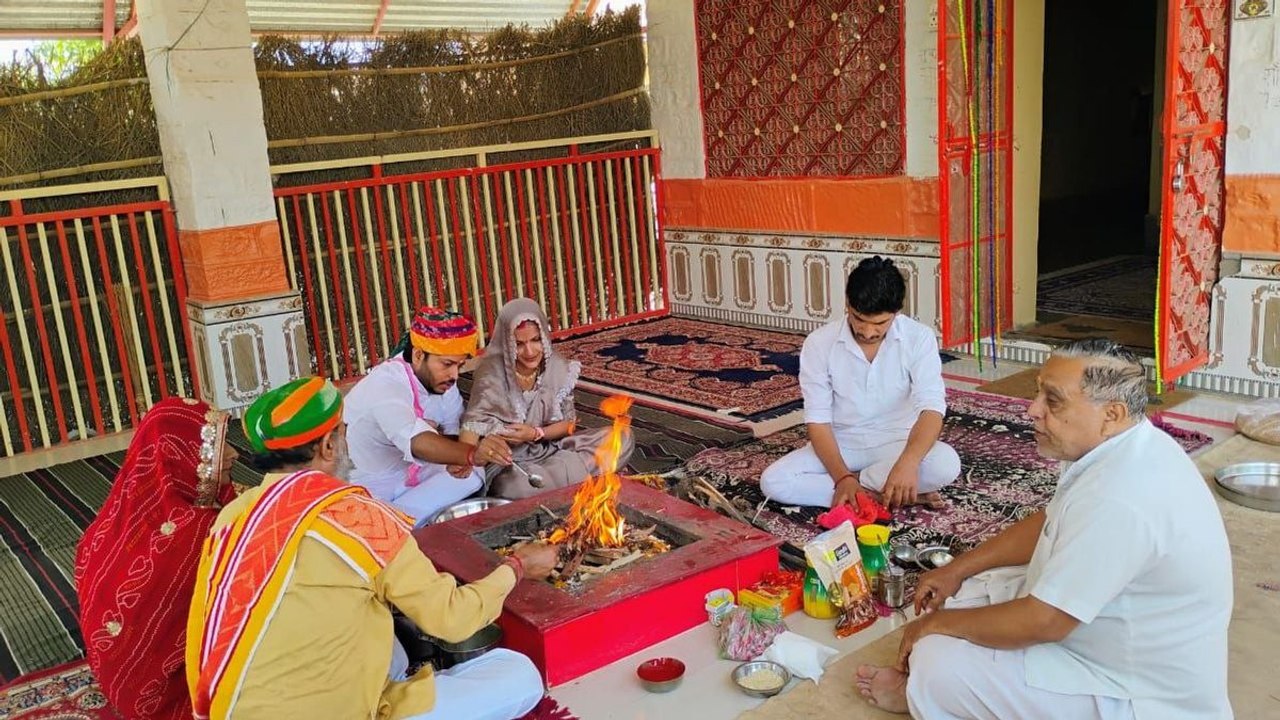 Watch Video: हिंगलाज मंदिर में दुर्गाष्टमी पर हवन व कन्या पूजन