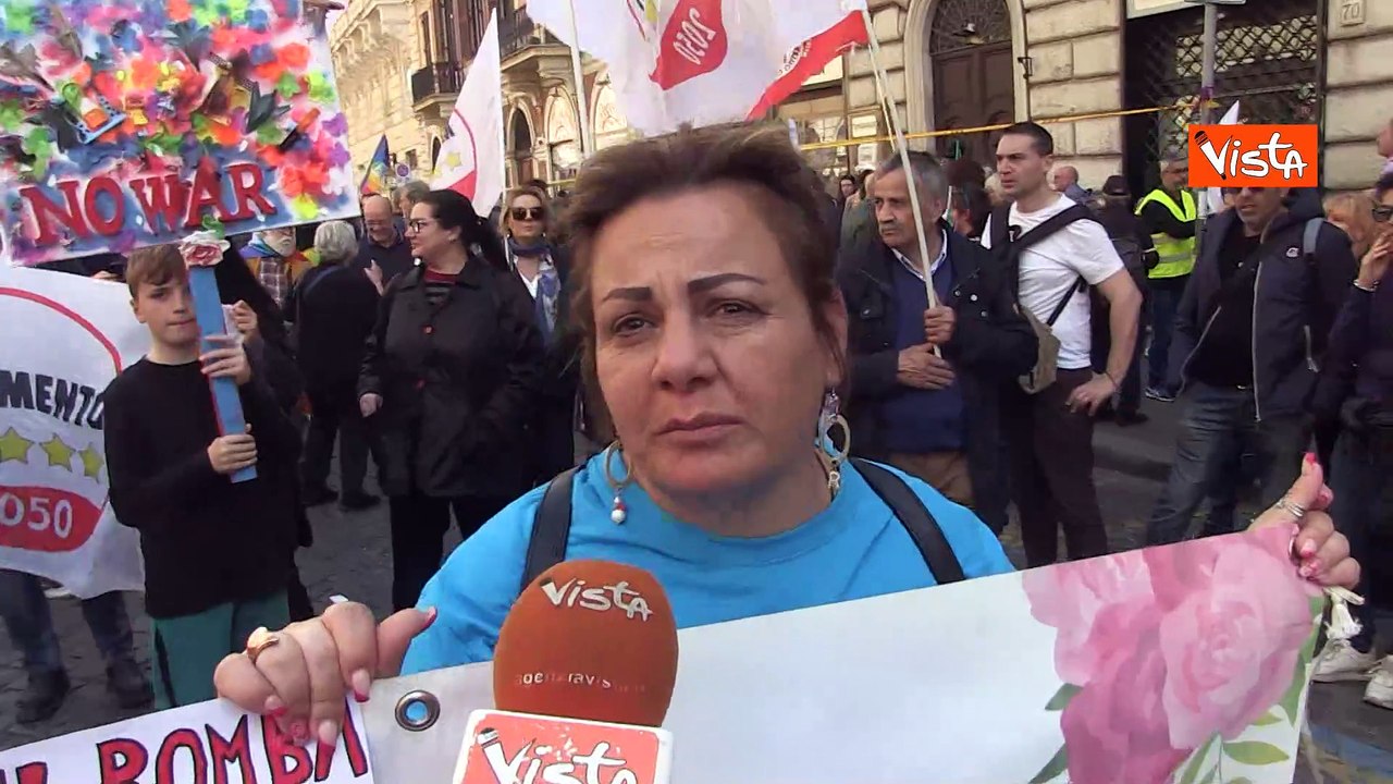 Corteo M5s contro riarmo, le voci dei manifestanti: I nostri figli ci chiederanno se abbiamo lottato