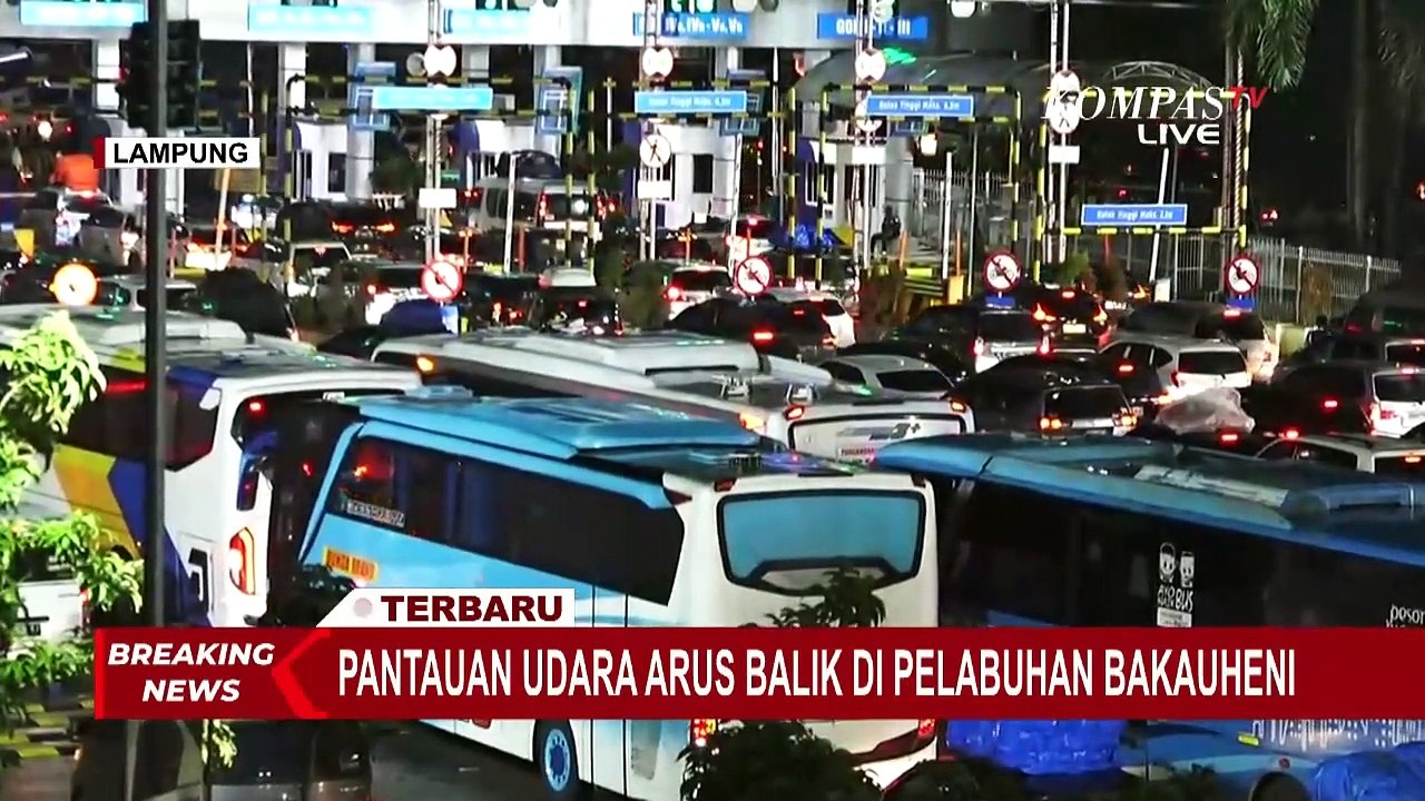 Arus Balik: Kantong Parkir Penuh, Antrean Mengular di Pelabuhan Bakauheni Sabtu (5/04/2025) Malam