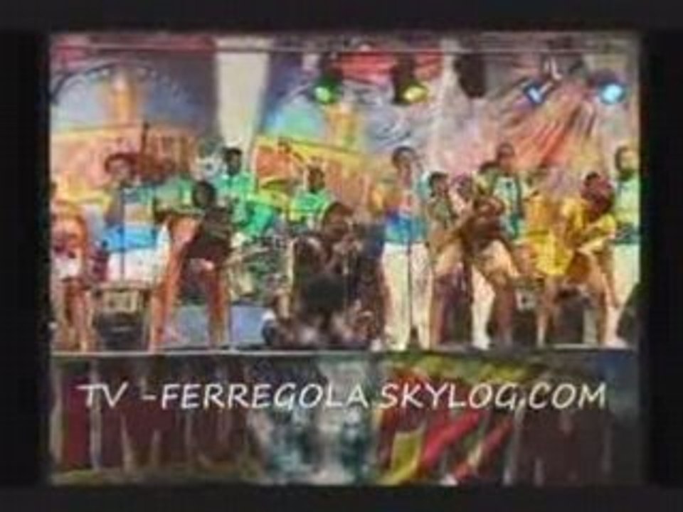 FERRE GOLA BIBERON LIVE