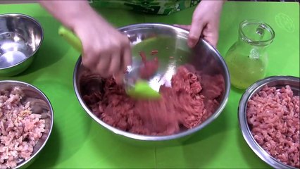 Biała kiełbasa, tradycyjna, domowa.