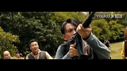 The territory was invaded, and the King Cobra looked at everyone quietly