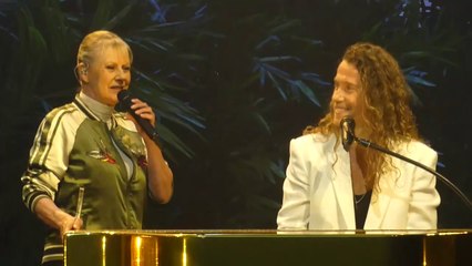 Julien Doré & Dorothée Live at Paris Bercy 2025 🎶