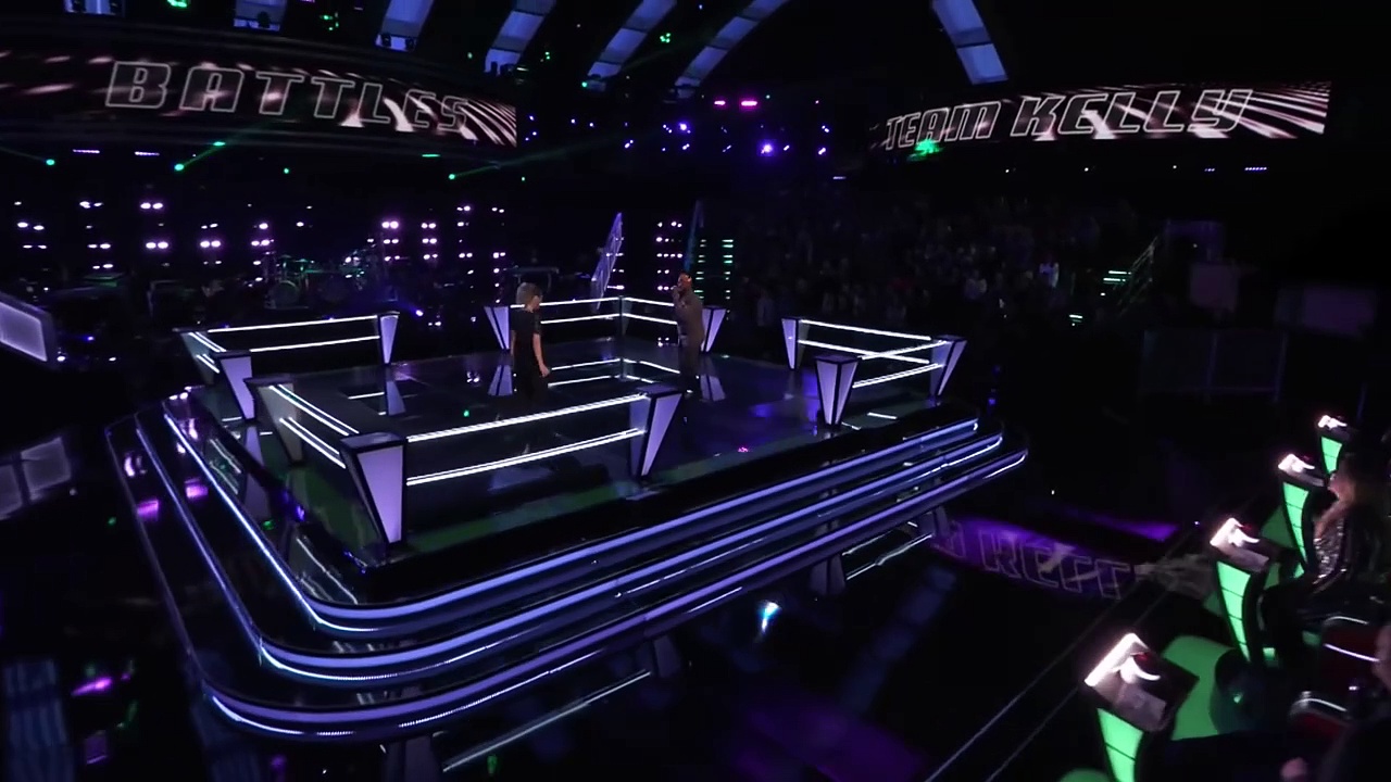 The Voice 2018 Battle - D.R. King vs. Jackie Foster: "Sign of the Times"