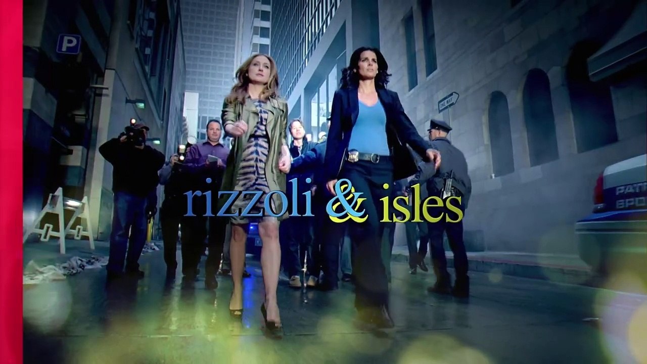 Staffel 1 | show | 2010| S1 | Official Trailer