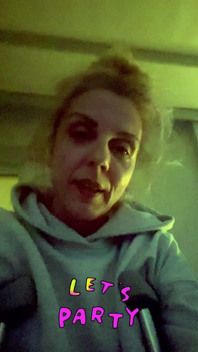 Ματίνα Νικολάου: Με πατερίτσες στο σπίτι μετά το εξιτήριο – Το νέο βίντεο και το μήνυμα που έστειλε!