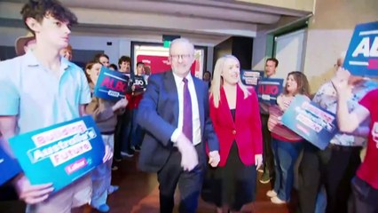Albanese announces 30 per cent off home batteries during campaign in Queensland