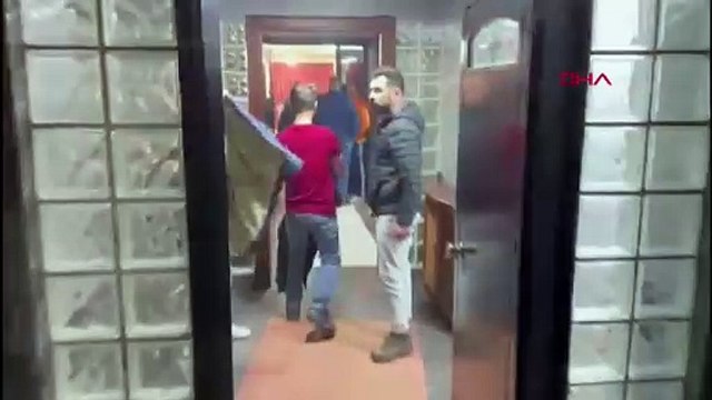 İstanbul'da villaya şok baskın: Suçüstü yakalandılar