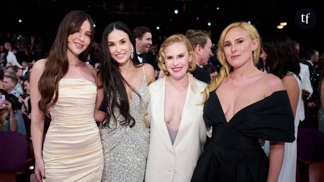 Quelle famille bizarre : à 36 ans, la fille de Demi Moore révèle prendre des bains avec ses sœurs (et ça fait polémique)