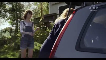 Mleko _ Milk _ Süt_Julka brings along her boyfriend_The mother openly disapproves his presence