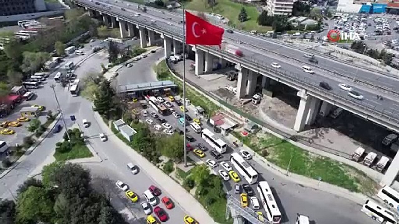 Bayram tatilinin ardından Büyük İstanbul Otogarı’nda yoğunluk yaşandı
