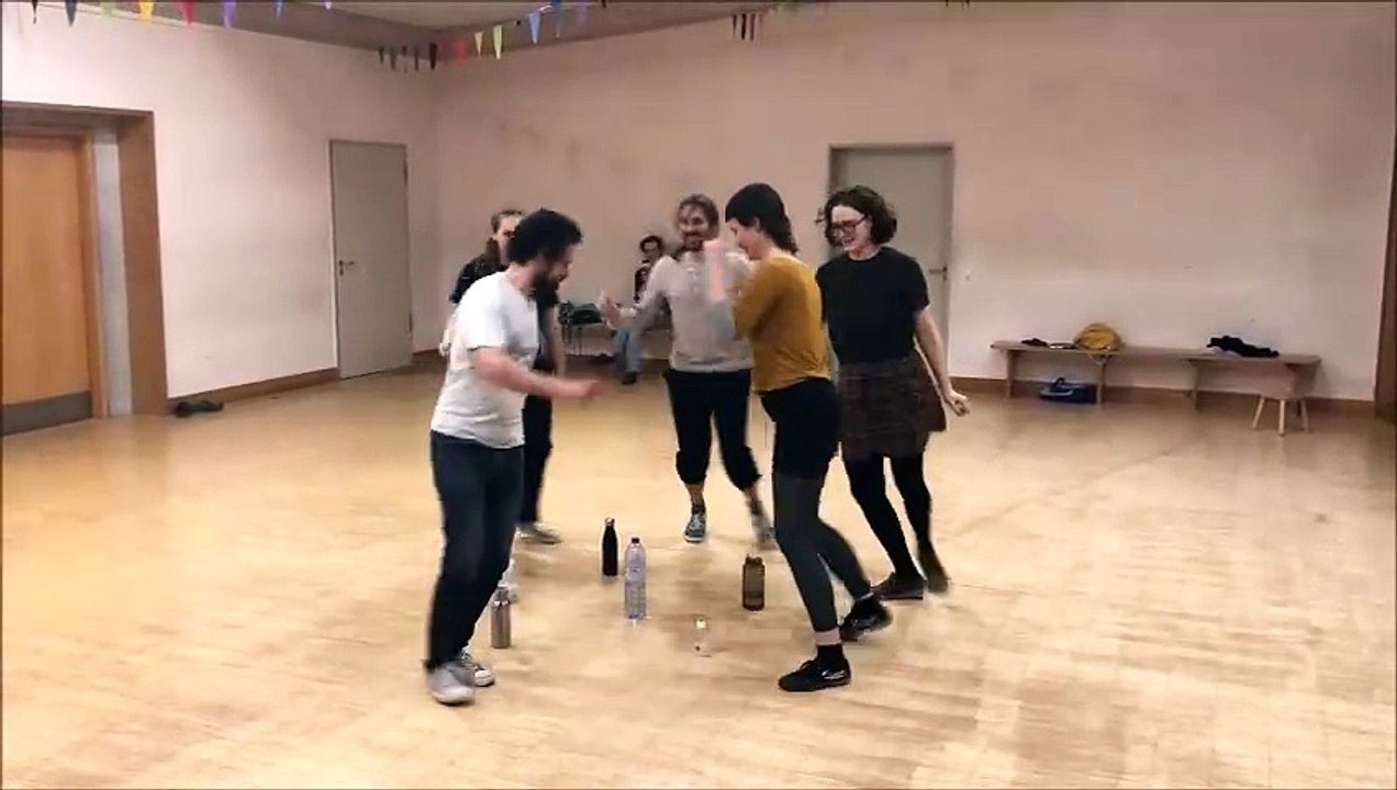 Bourrée des 5 bouteilles - plus on est de fous plus on rit