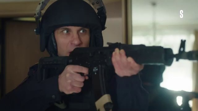 She Had Enough_ 😱🔥 Wife Sneaks Into Her Husband_s Mistress_s Apartment_ But Then The Cops Show Up(360P)