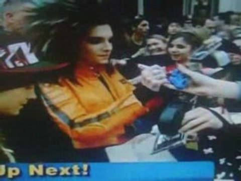 Tokio Hotel-08.05.06-MTV-TRL-Signing Autographs