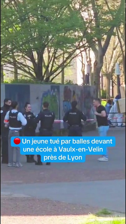 Un jeune tué par balles en pleine tête devant une école à Vaulx-en-Velin près de Lyon