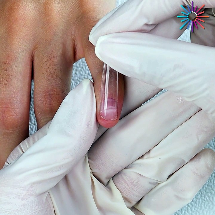 Nail tips with a little twist👌