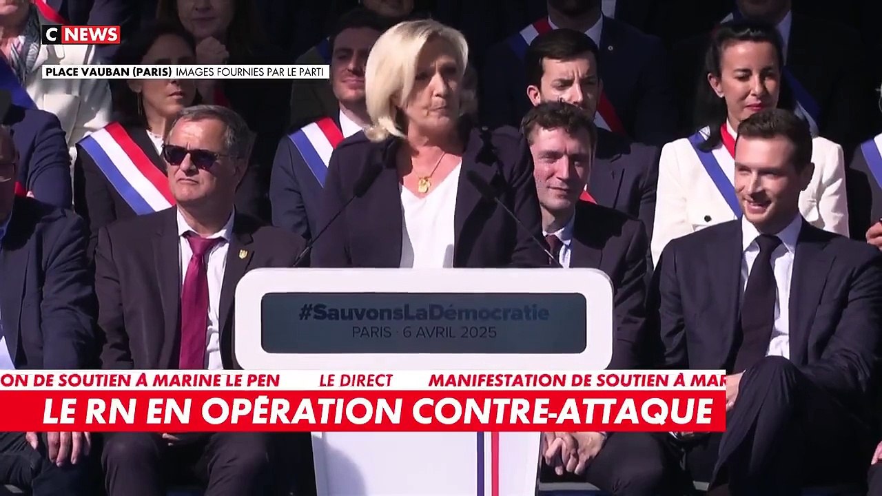 Meeting du Rassemblement National après le jugement contre la leader du parti  :  «Je ne lâcherai rien», promet Marine Le Pen