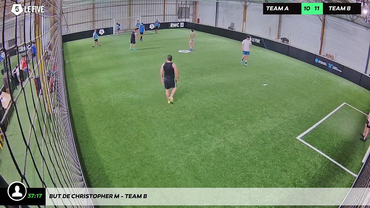 But de Christopher M - Team B