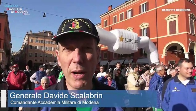 Modena corre con l'Accademia: in tremila per le vie del centro con i cadetti di tutta Italia