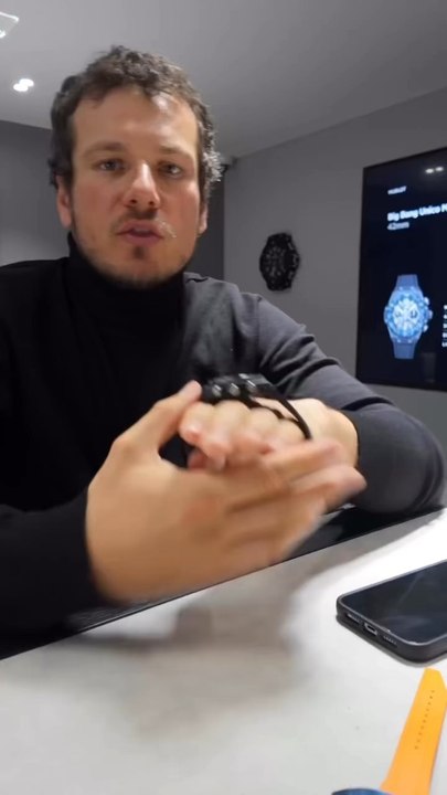 Le savais-tu ? Voici à quoi ressemble un « Touch and Feel » au salon #watchesandwonders En l’occurrence c’était avec #Hublot pour découvrir les nouveautés de la manufacture.