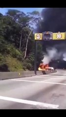 Imagens mostram veículos queimados e rastro de destruição após explosão na BR-101
