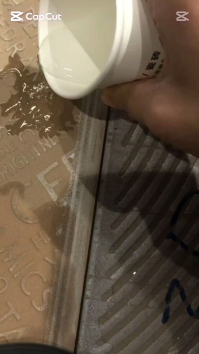 difference between ceramic tiles and porcelain tiles.