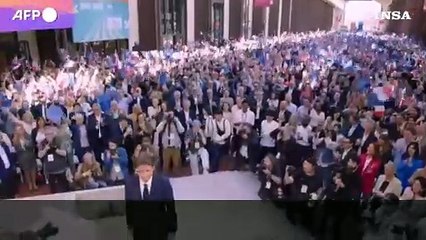 Attal a Marine Le Pen: "Se rubi paghi, soprattutto se sei un politico"