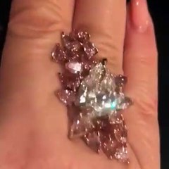 فيكتوريا بيكهام تمتلك 14 خاتم زفاف بالملايين، وماريا كاري تبيع خاتمها الباهظ