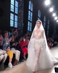 هل تضيف المؤثّرات لقب "عارضات أزياء" إلى حساباتهن على الانستغرام؟