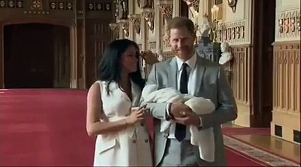 الصورة التي انتظرها الملايين: ميغان والأمير هاري مع طفلهما