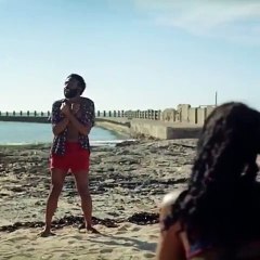 ريهانا تعتمد تسريحة الضفائر والمتابعون أغرموا باللوك!