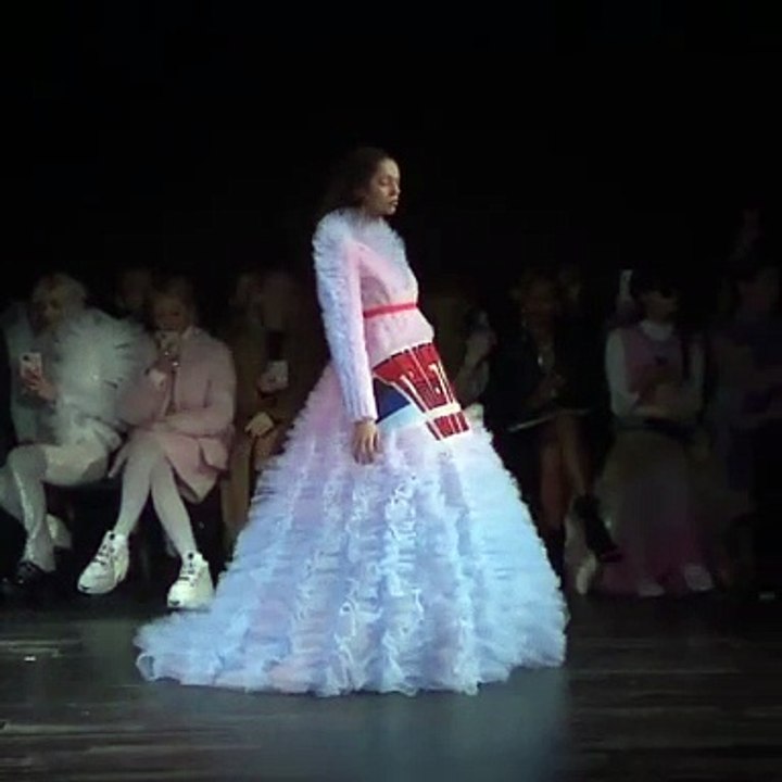 فساتين زفاف فيكتور أند رولف تعكس شخصيتك الجامحة وحبك للتفاصيل القوية!