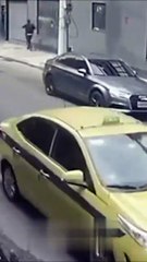 Ação Relâmpago: Policial Finge Se Render, Mas Ataca e Mata Assaltante em Botafogo! RJ