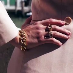 اخترنا لكِ، مجوهرات Catene بسلاسلها الانسيابية التي تعكس فنون مدينة ميلانو