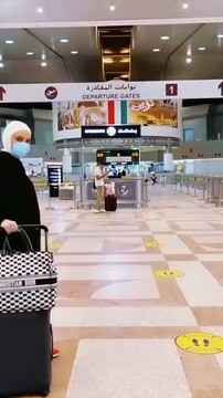 المؤثرات العربيات يلهمنك لاقتناء القطع الأساسية التي تحتاجين إليها في إجازة الصيف