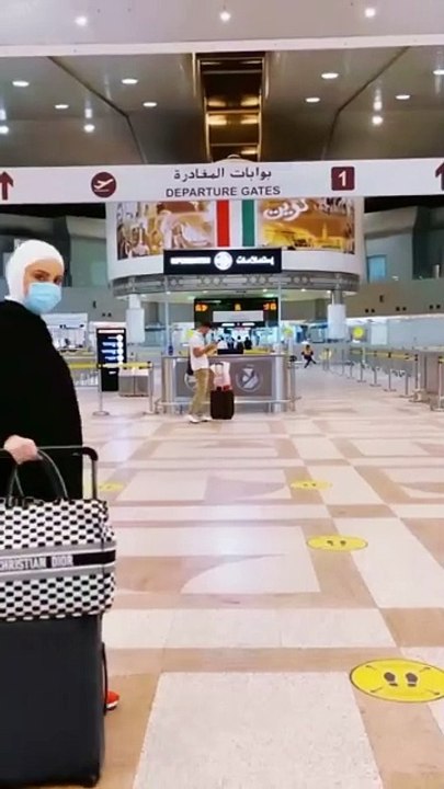 المؤثرات العربيات يلهمنك لاقتناء القطع الأساسية التي تحتاجين إليها في إجازة الصيف