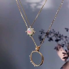 المصممة البحرينية ياسمين الصيرفي: مجوهراتMelati  مستوحاة من الشمس والقمر والكون من حولنا