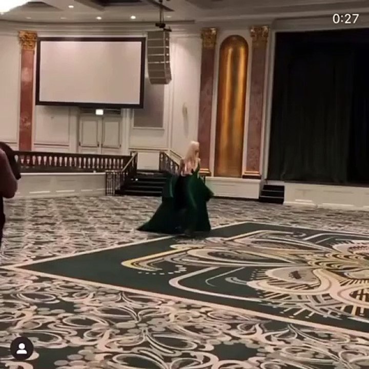إطلالات النجمات في الغولدن غلوب حقّقت مستوى عالياً من الشياكة والأنوثة