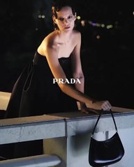 شنطة جديدة من برادا تتصدر صور نجمات السوشيال ميديا العربيات